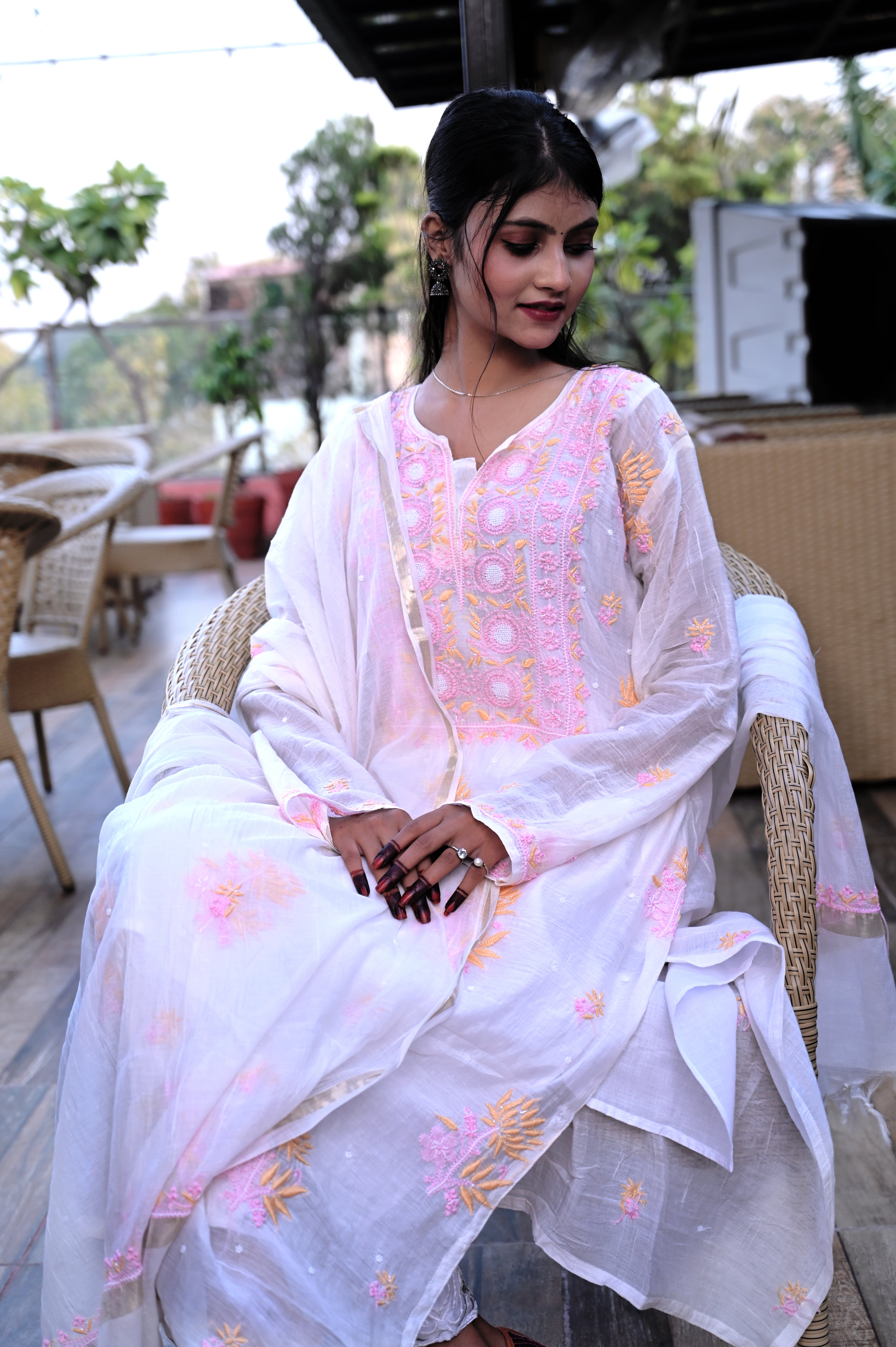 PURE MALMAL CHIKAN KAARI GALA BUTA SUIT WITH PEARL WORK